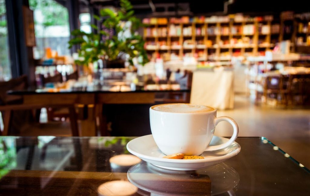 aprire-libreria-pasticceria-1024x683